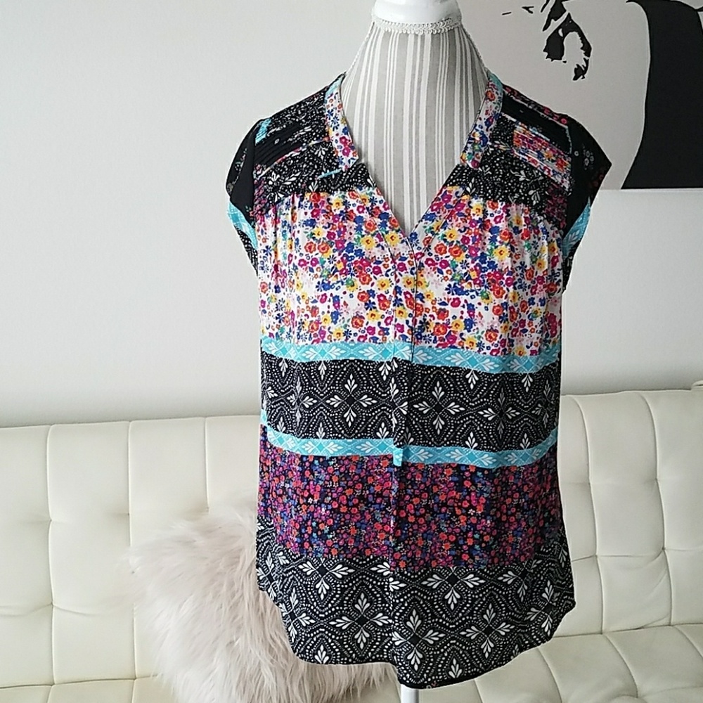 DR2 floral blouse